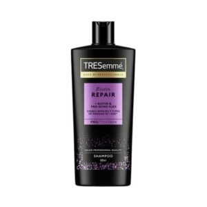 Tresemmé Biotin Repair Shampoo 685ml for strengthening and repairing damaged hair